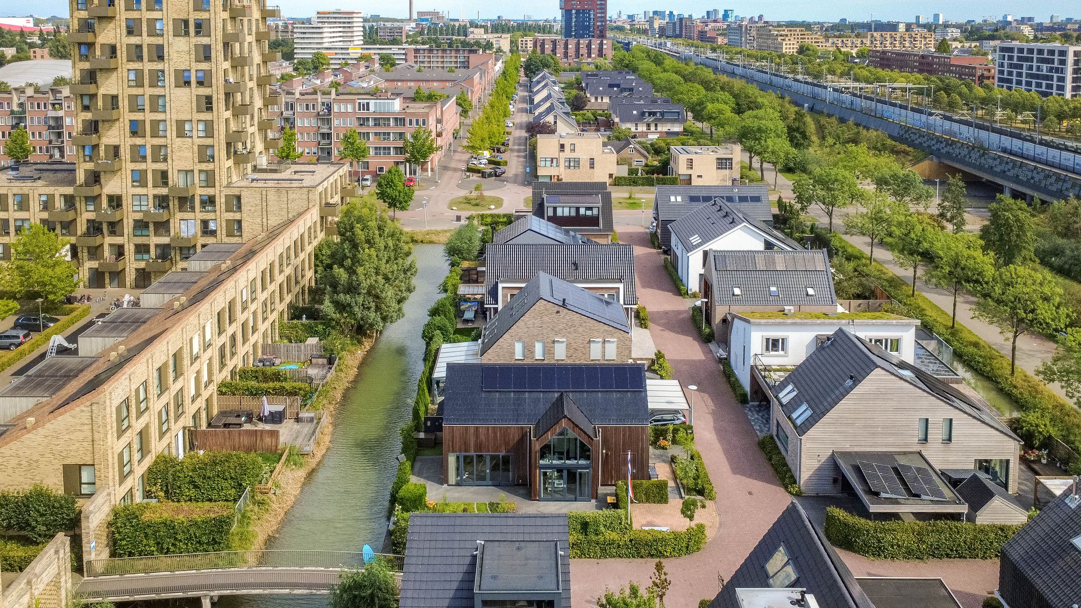 Photo 42 of Edmond Audranstraat 249