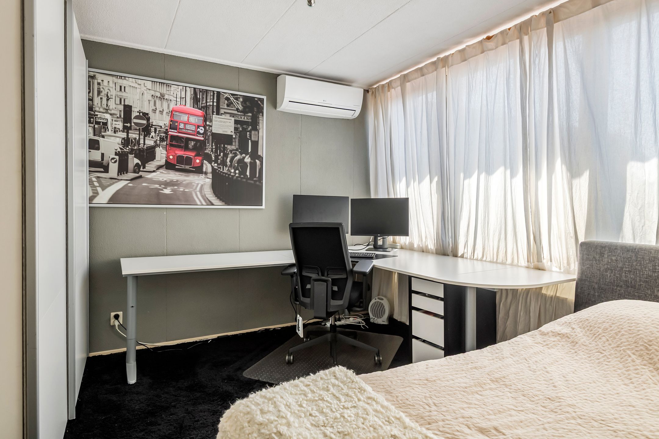 Photo 36 of Maximiliaan van Egmondstraat 10