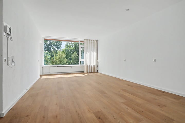 Appartement te koop: Koningin Emmalaan 29-27, Ermelo