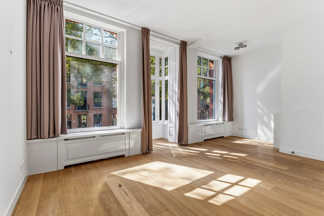 Photo 8 of Johannes Verhulststraat 142-1