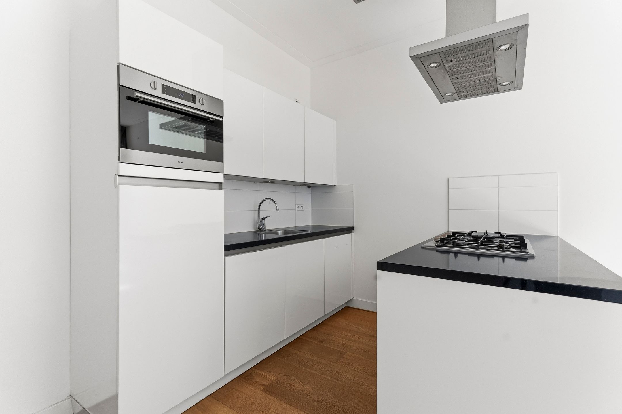 Photo 15 of Johannes Verhulststraat 142-1