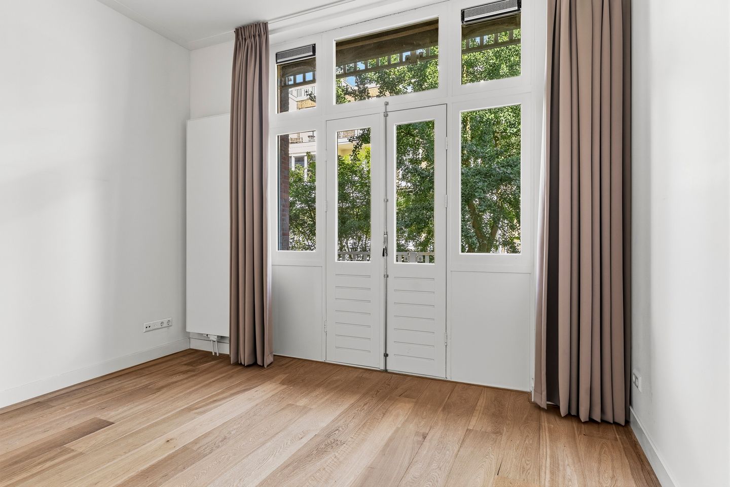 Photo 20 of Johannes Verhulststraat 142-1
