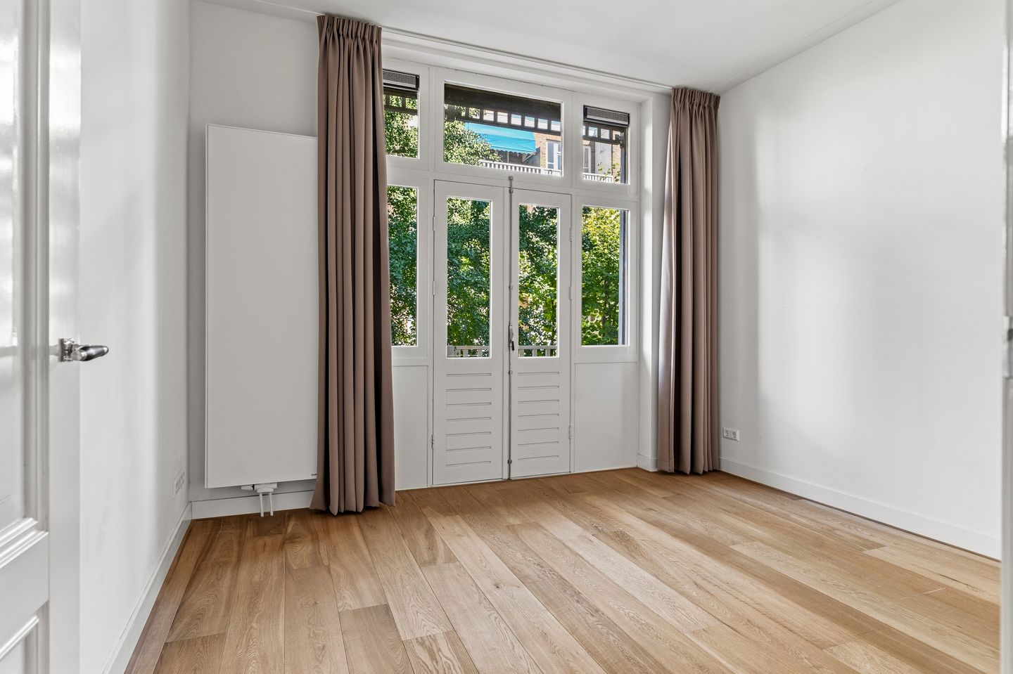 Photo 19 of Johannes Verhulststraat 142-1