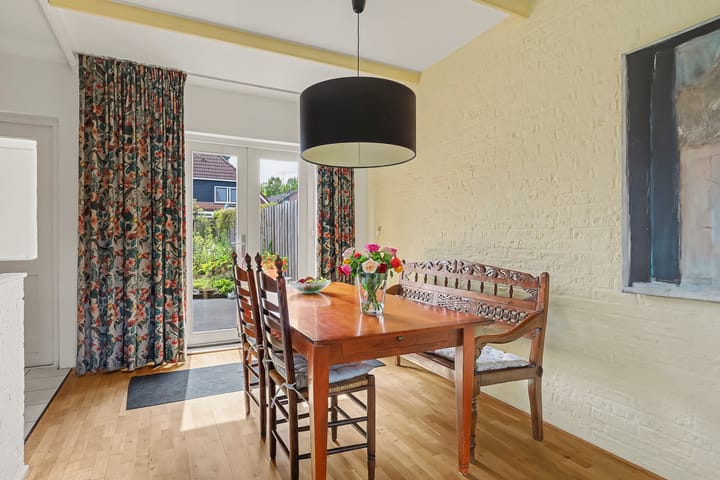 Tussenwoning te koop: Koningin Julianalaan 39, Steenderen