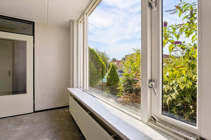 Tussenwoning te koop: Rosmolenstraat 33, Almere