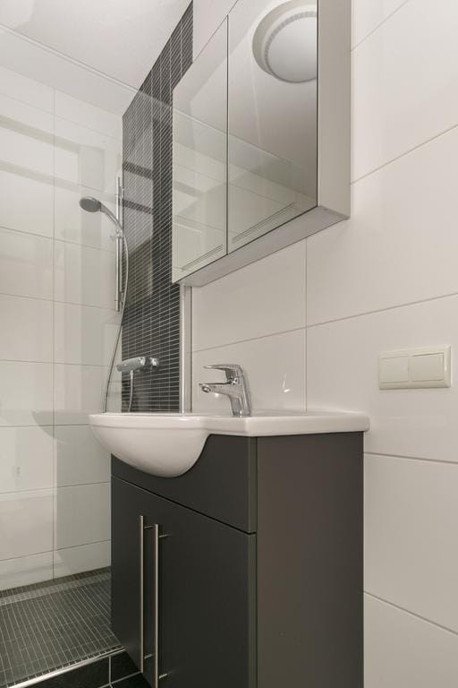 Photo 12 of Avenue Carré 43