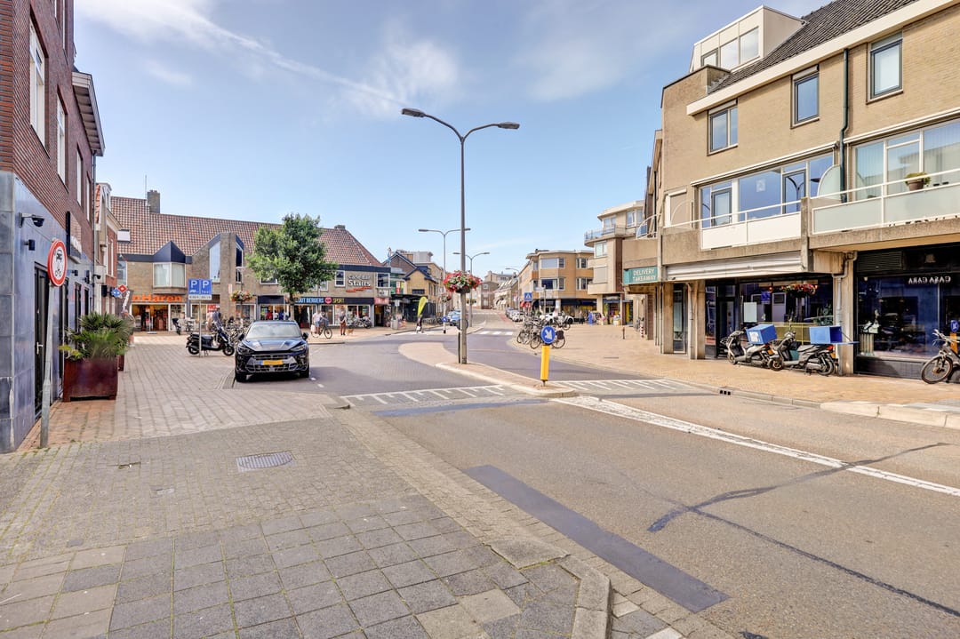 Photo 43 of Tramstraat 22