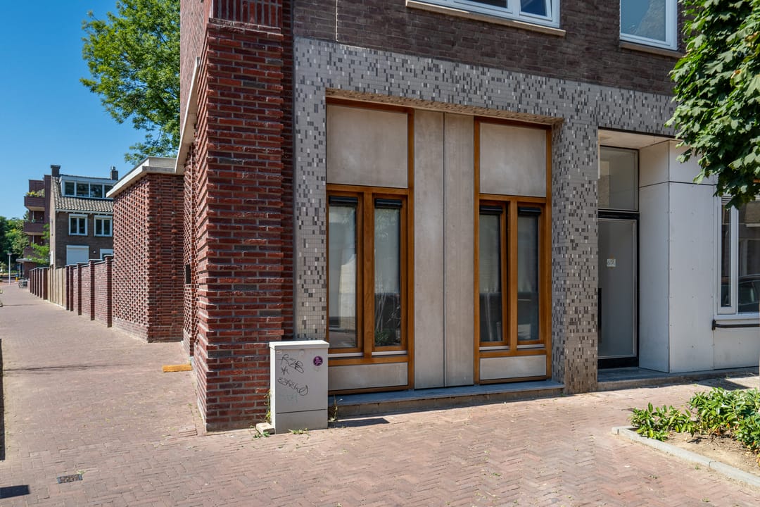 Photo 17 of Louisestraat 2