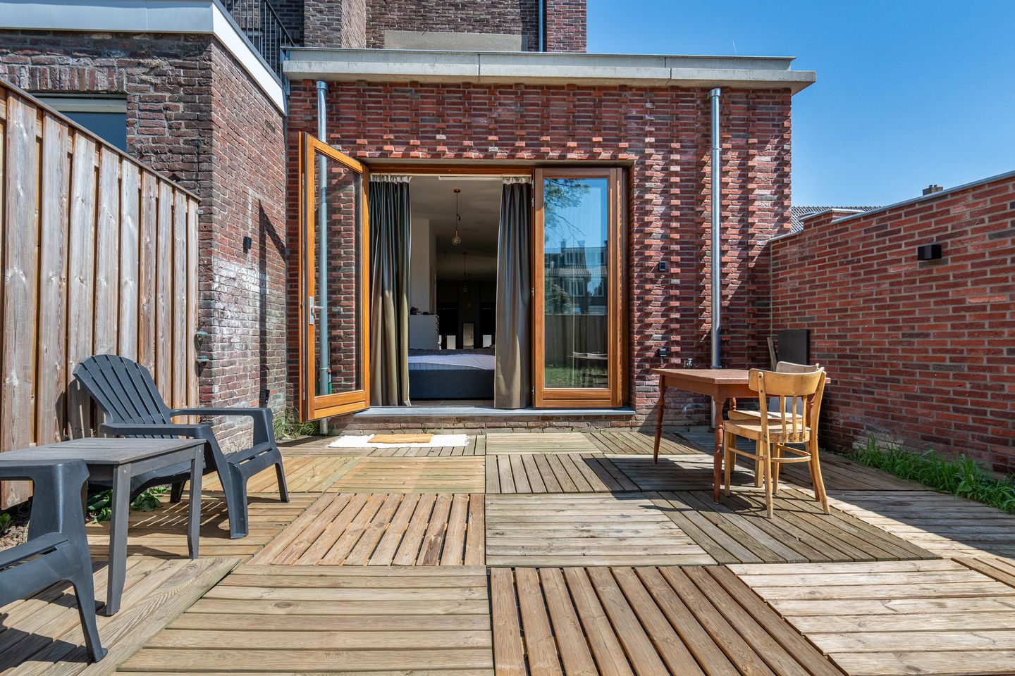 Photo 14 of Louisestraat 2