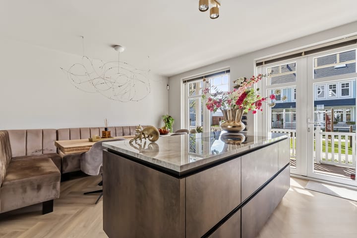 Tussenwoning te koop: Elisabeth van Matenessedreef 20, Monster