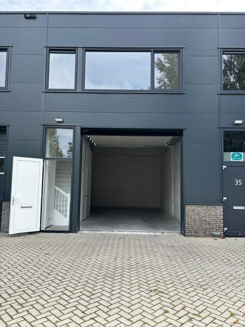 Bekijk foto 3 van Lorrie 37