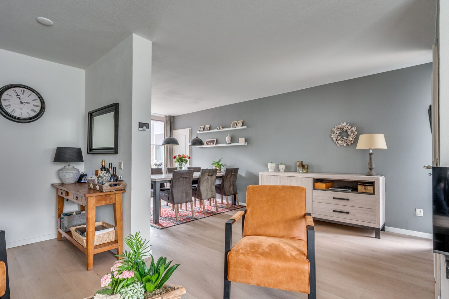 Foto 10 van Middelreuvelt 77