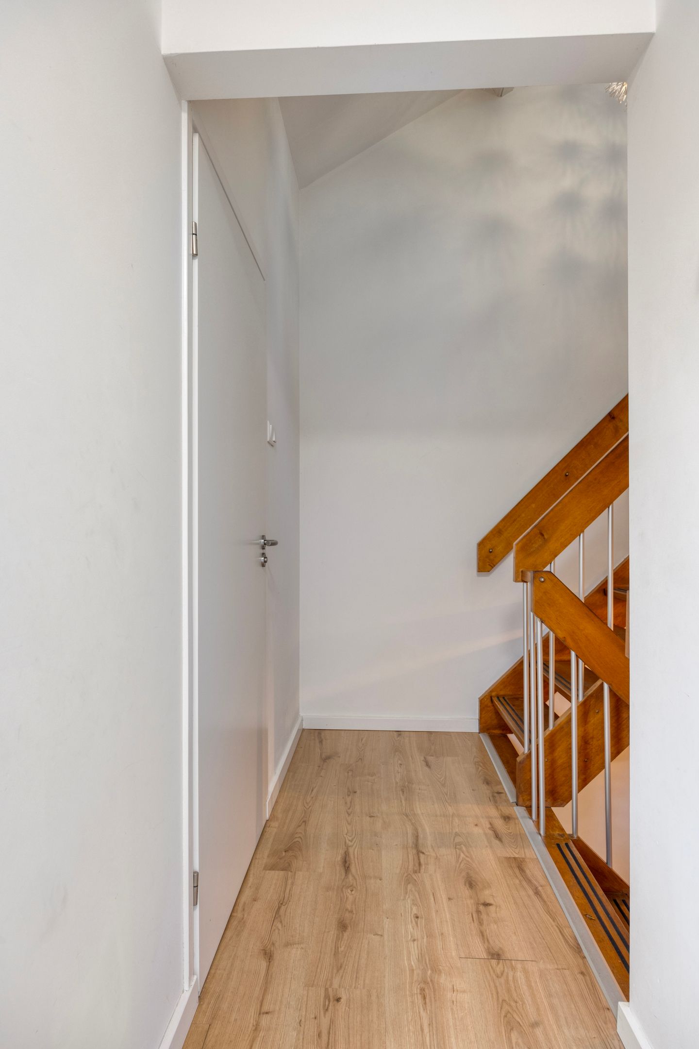 Photo 45 of Heilige Stoel 6705