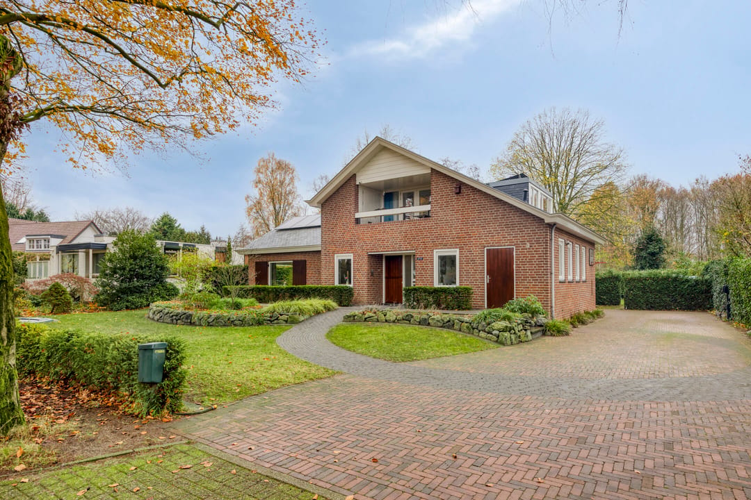 Photo 58 of Heilige Stoel 6705