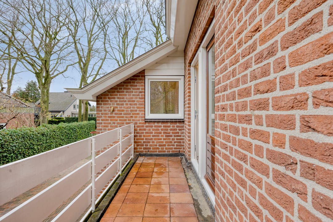Photo 41 of Heilige Stoel 6705