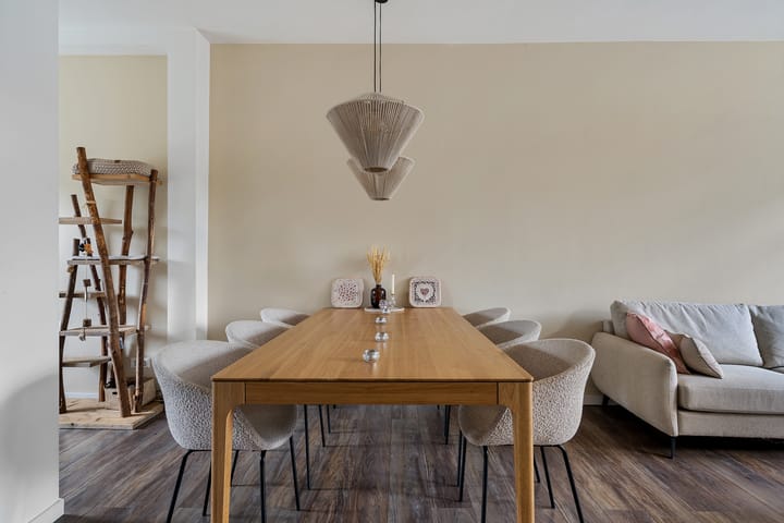 Tussenwoning te koop: J.W.C. Bloemstraat 21, Alphen Aan Den Rijn