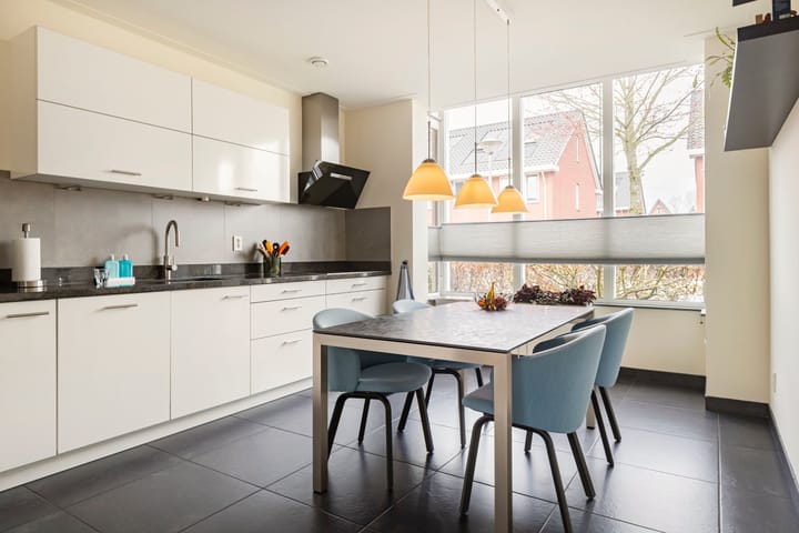 Twee-onder-één-kap te koop: Koenestraat 40, Veenendaal