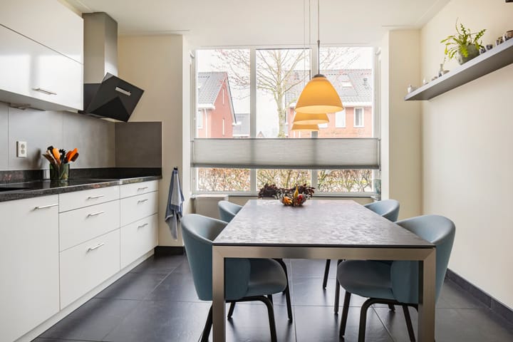 Twee-onder-één-kap te koop: Koenestraat 40, Veenendaal