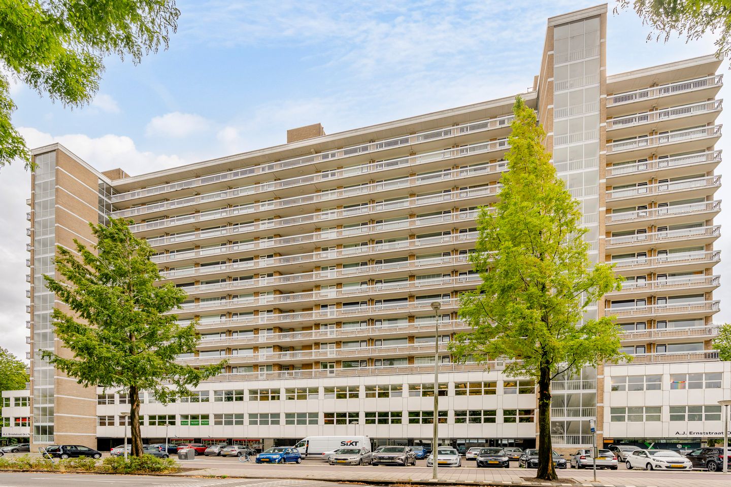 Photo 19 of Arent Janszoon Ernststraat 95