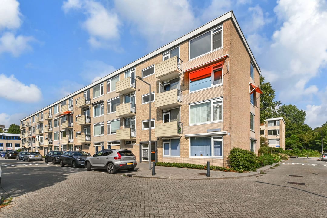Foto 1 van Van Opbergenstraat 44