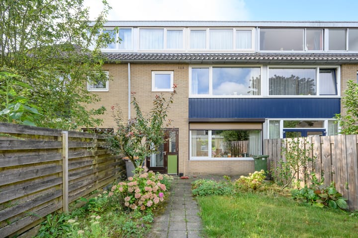 Tussenwoning te koop: Buizerdstraat 83, Brummen
