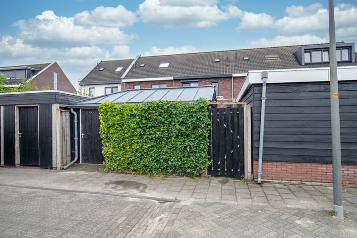 Tussenwoning te koop: Tagweg 29, Genemuiden
