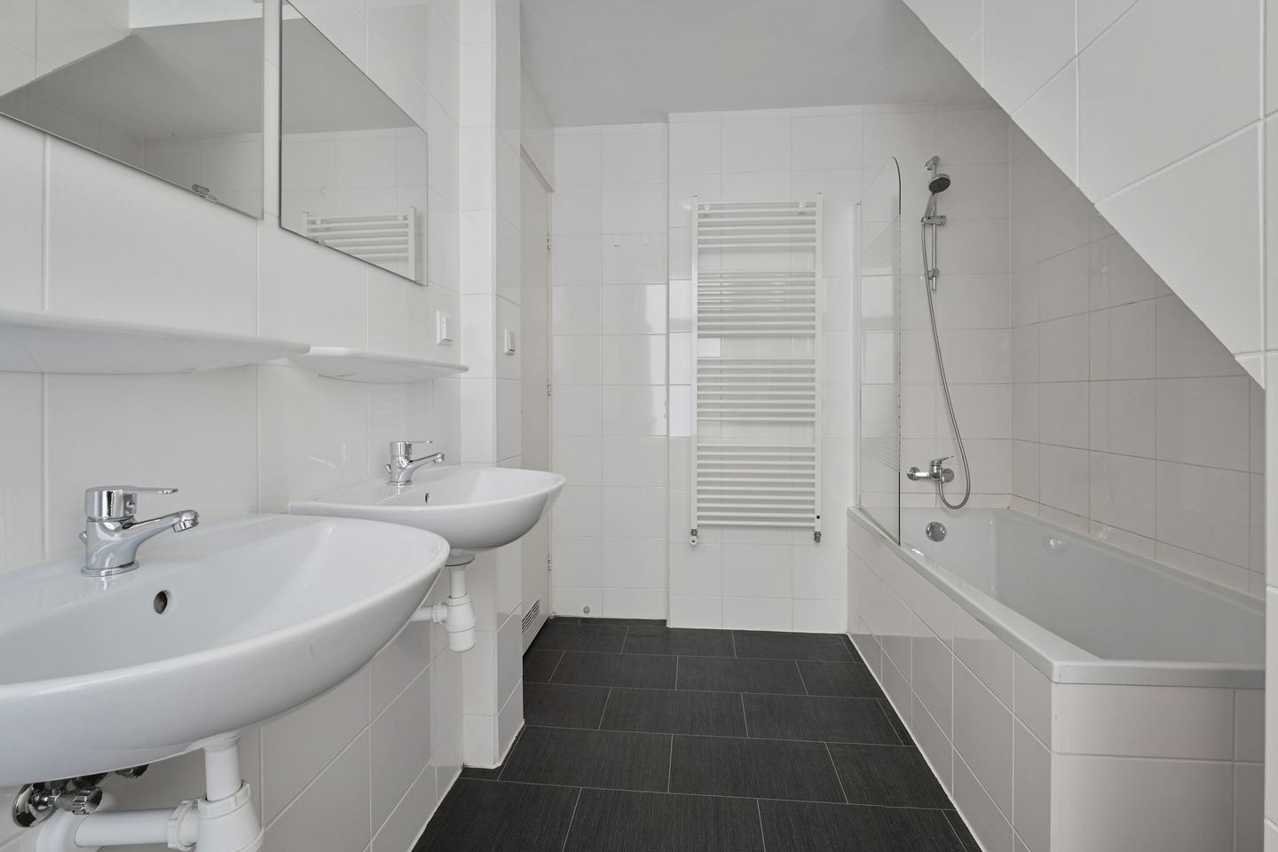 Photo 10 of De Bullstraat 25