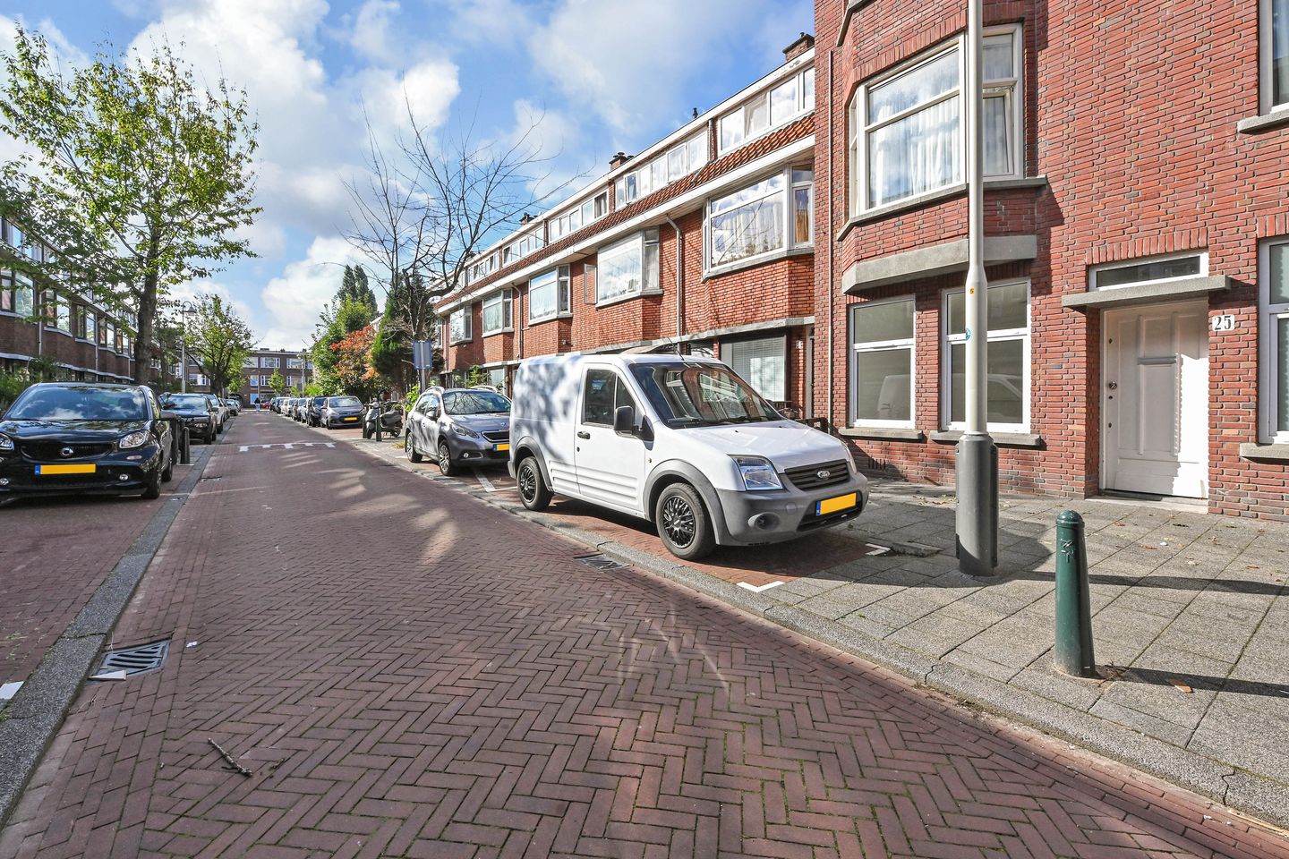 Photo 19 of De Bullstraat 25