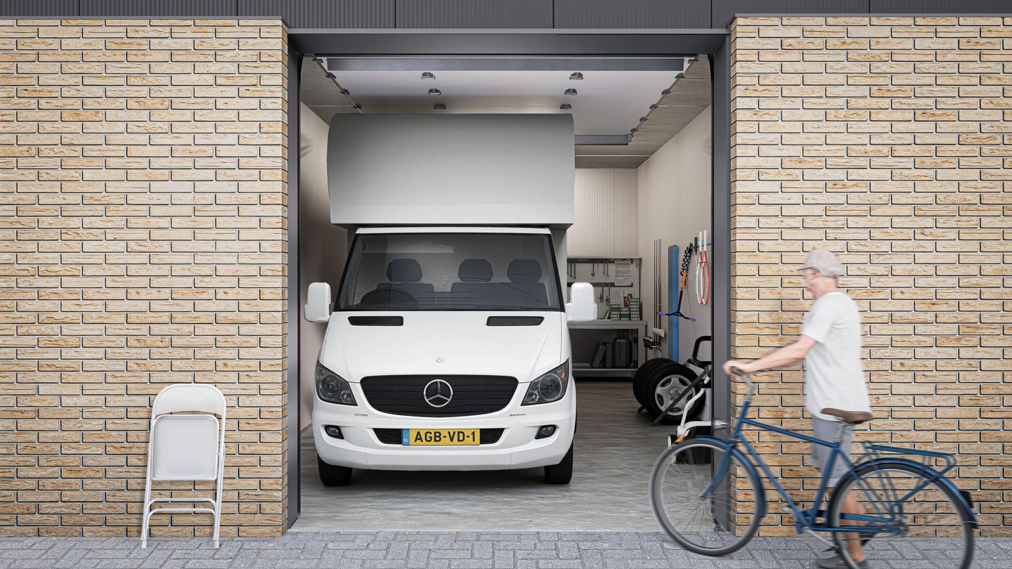 Bekijk foto 1 van Overslagweg 14