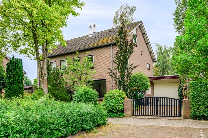 Photo 4 of Herman de Ruijterweg 2