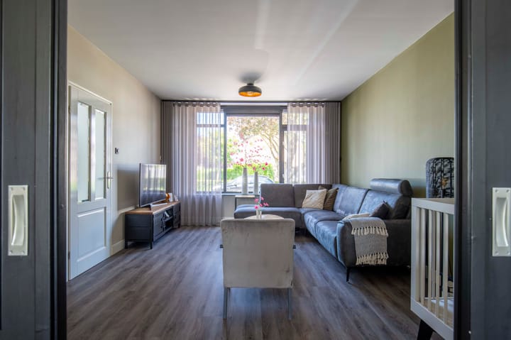 Tussenwoning te koop: Pr Willem Alexanderstr 40, Genemuiden