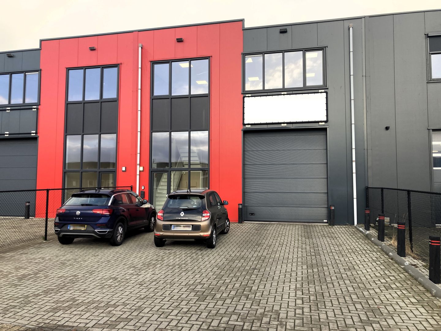 View photo 1 of Energiestraat 33