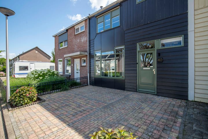 Tussenwoning te koop: Pr Willem Alexanderstr 40, Genemuiden