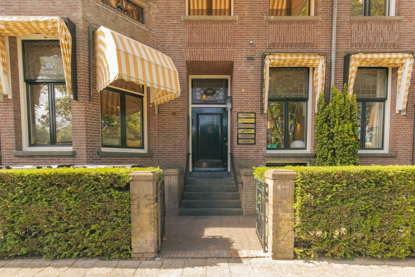 Bekijk foto 3 van Jan van Goyenkade 10