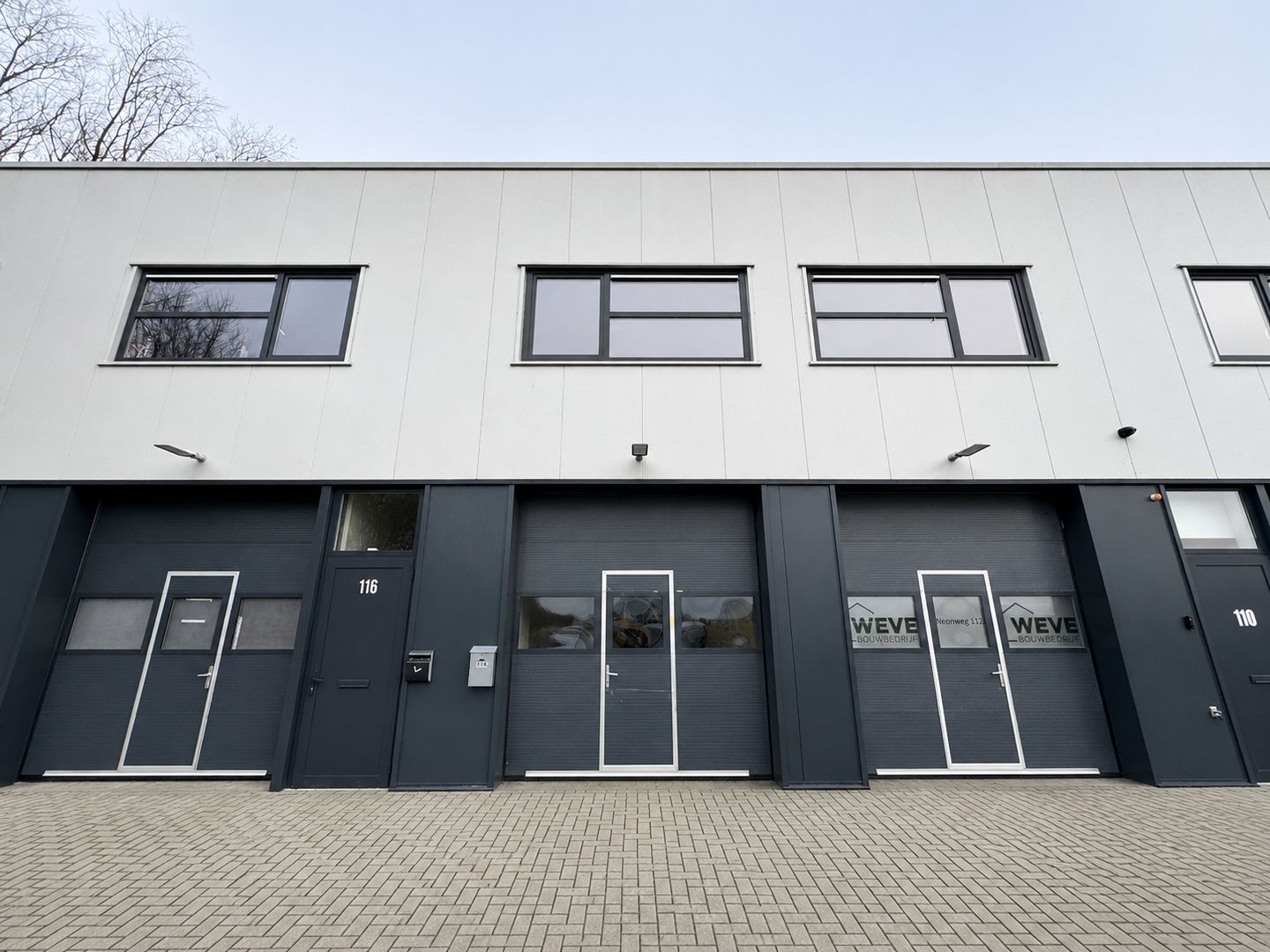 Bekijk foto 1 van Neonweg 114
