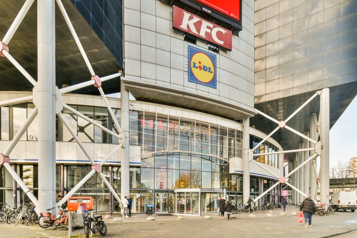 Appartement te koop: Strevelsweg 862, Rotterdam