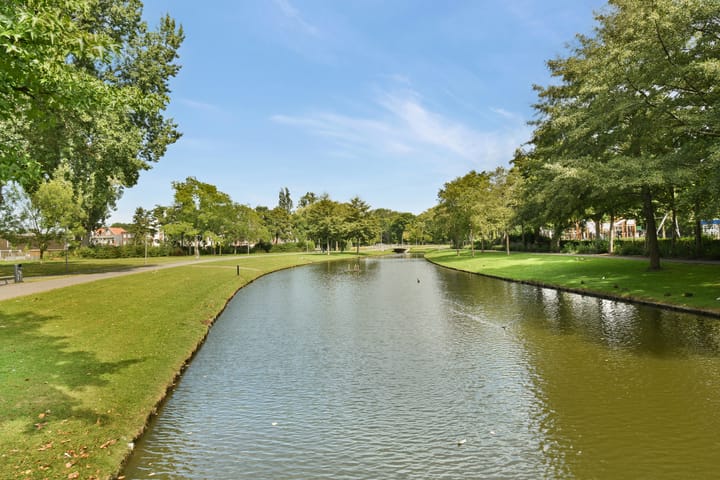 Appartement te koop: Strevelsweg 940, Rotterdam