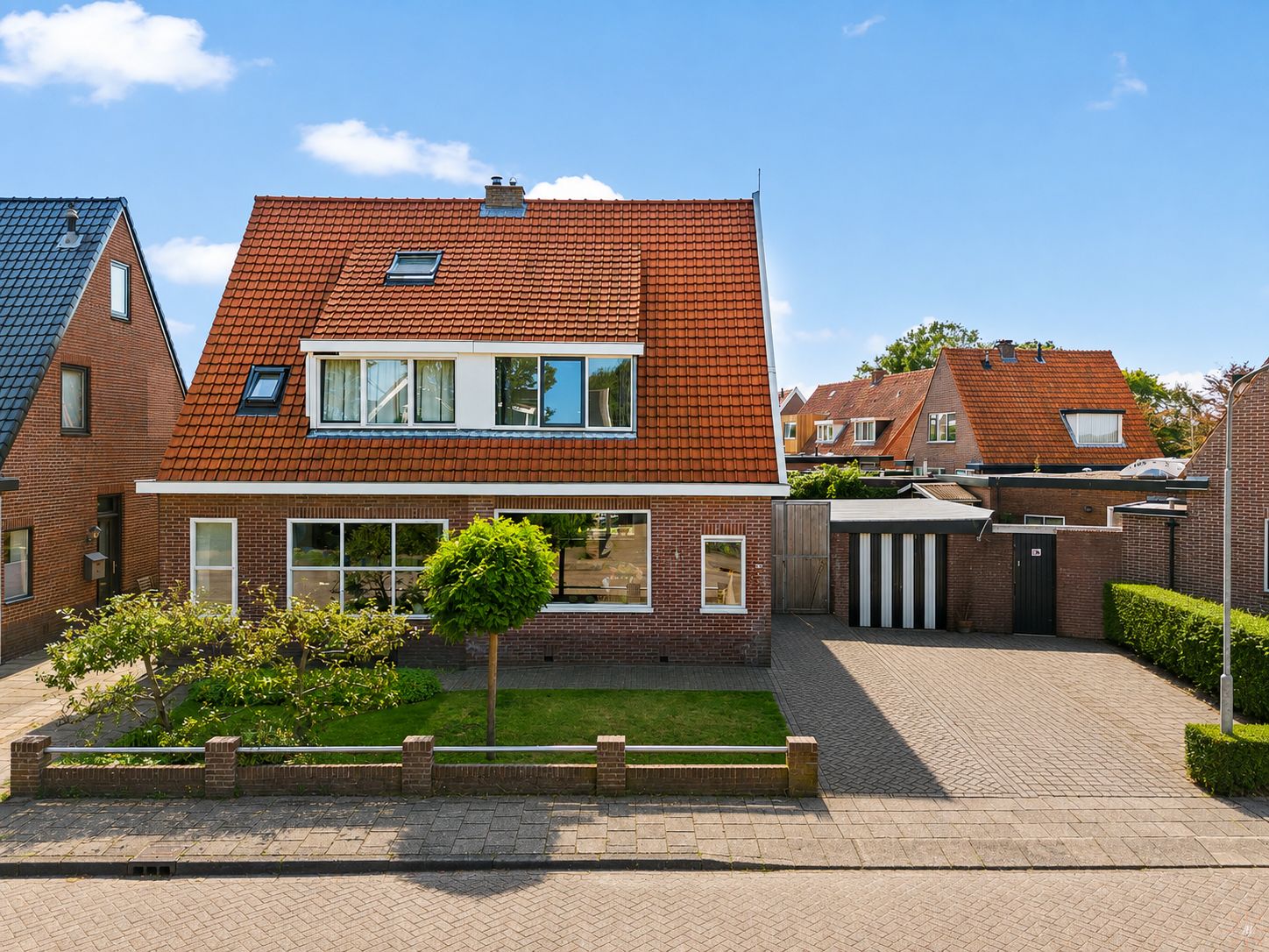 Burgemeester Nieuwenhuijsenstraat 99 