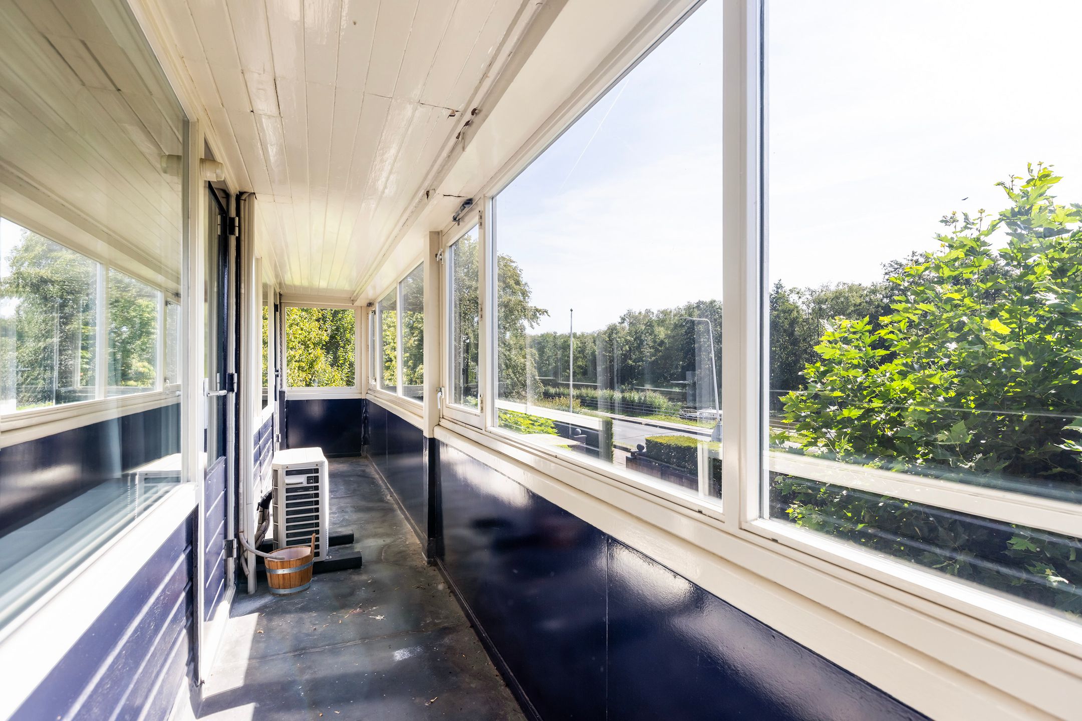 Photo 42 of Maassluiseweg 15