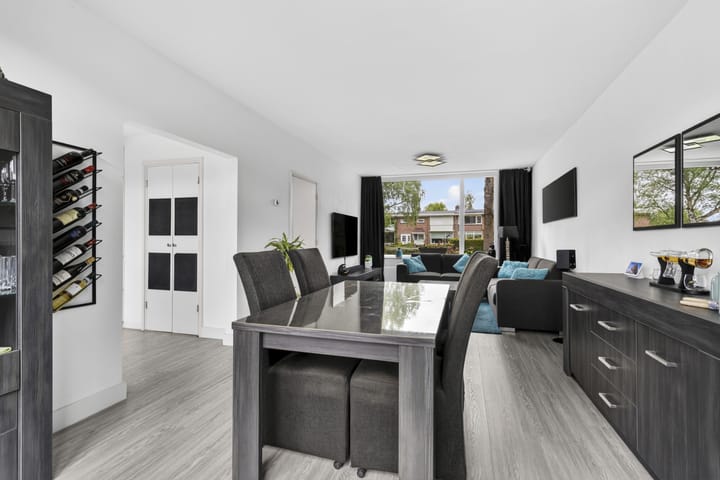 Tussenwoning te koop: Hamburgerweg 49, Ermelo