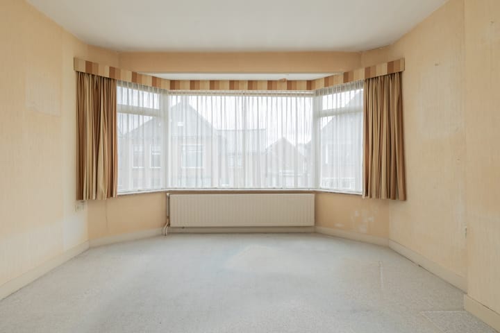 Twee-onder-één-kap te koop: Leidsestraat 80, Hillegom