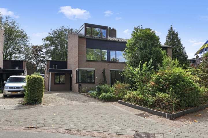 Twee-onder-één-kap te koop: Geelgorsstraat 5, Ermelo