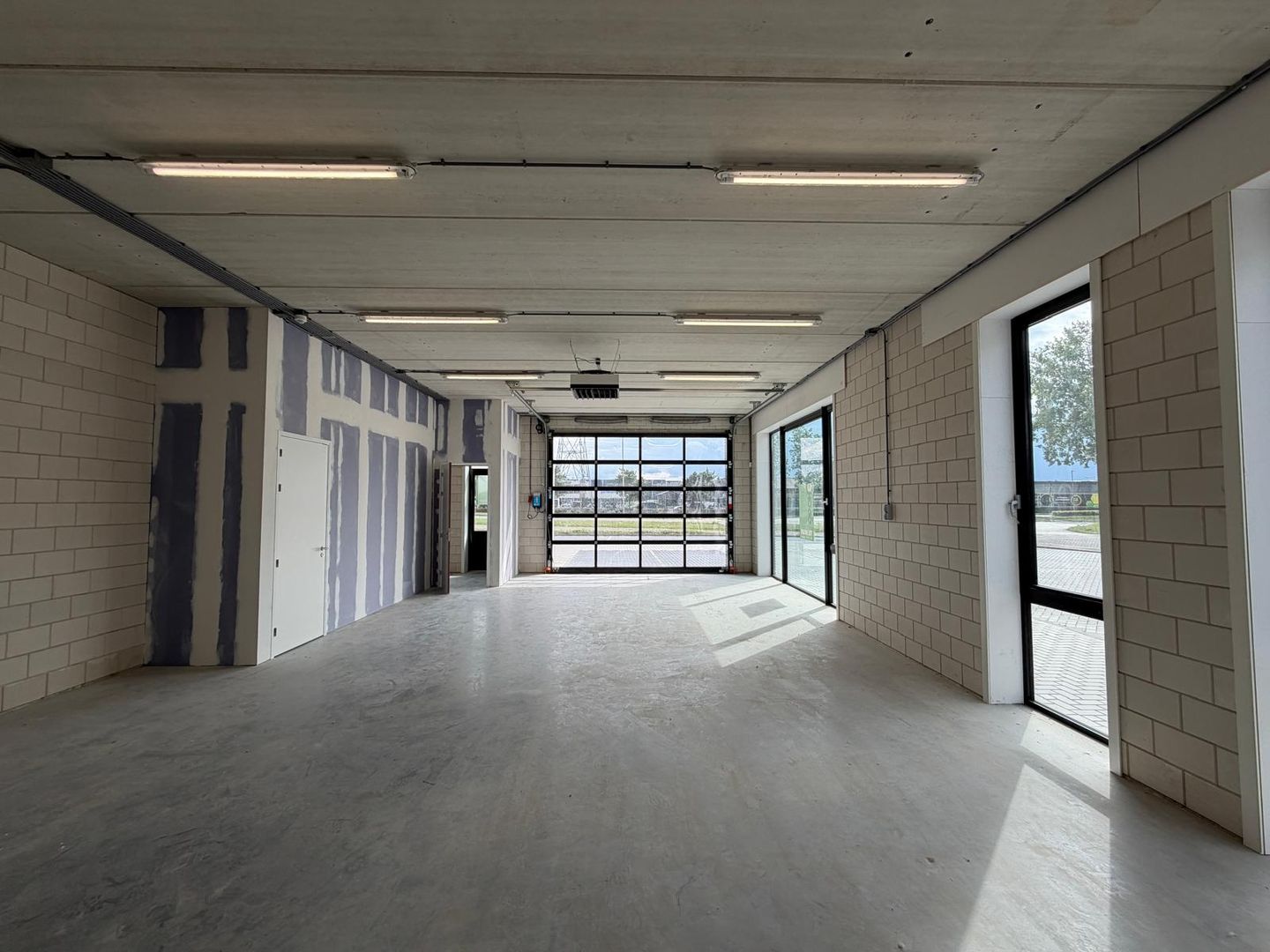 View photo 4 of Marconistraat 47