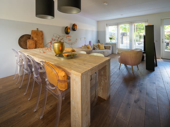Tussenwoning te koop: Stedehof 58, Assen