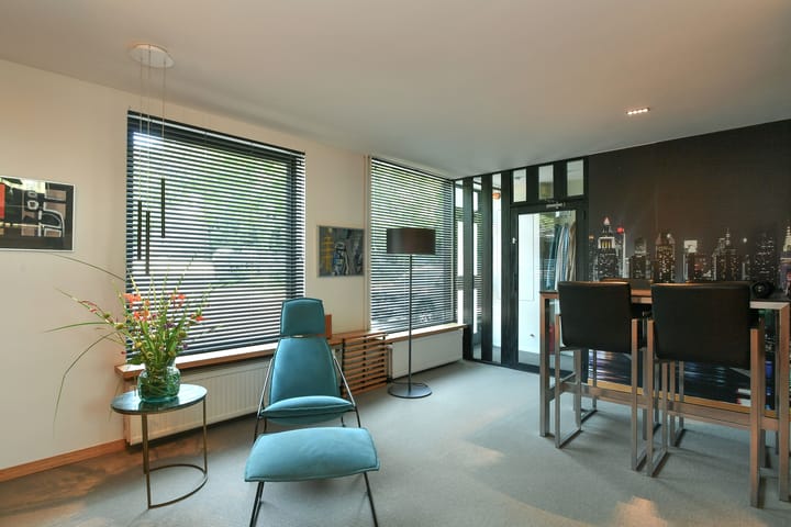 Twee-onder-één-kap te koop: Dorpsstraat 4, Renkum