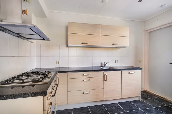 Twee-onder-één-kap te koop: de Kempenaerstraat 41, St.-Annaparochie