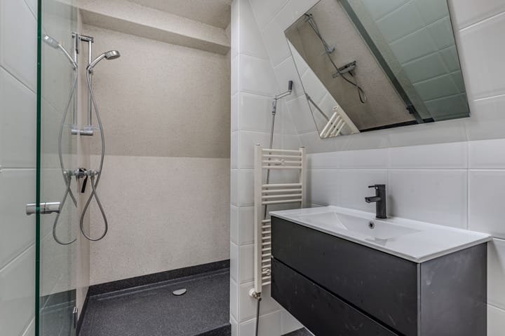 Foto 4 van Bisschopstraat 71