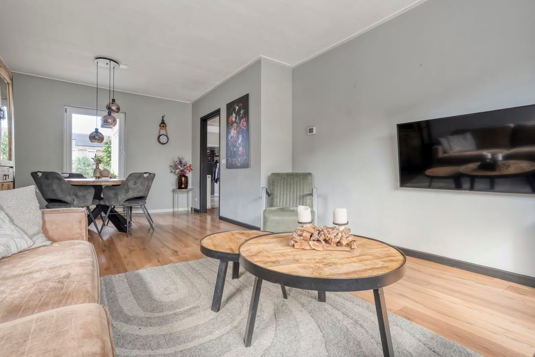 Photo 13 of Irenestraat 9
