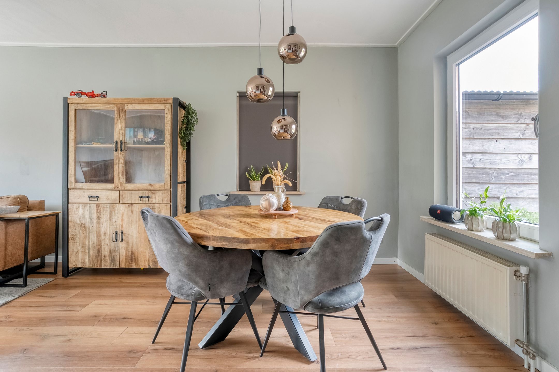 Photo 15 of Irenestraat 9