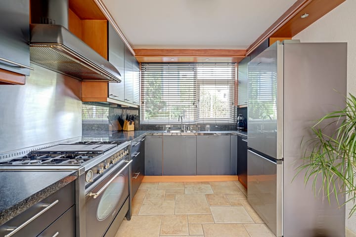 Tussenwoning te koop: Specht 25, Hoogvliet Rotterdam